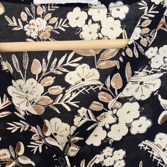 Zara Floral Fall/Autumn Long Sleeve Top - Picture 4 of 5